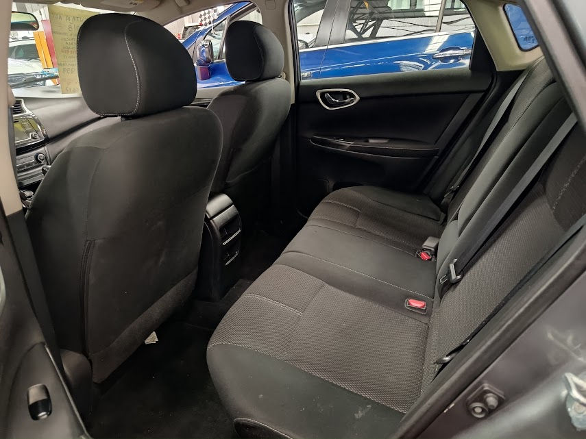Miniatura: Nissan Sentra Advance 2018