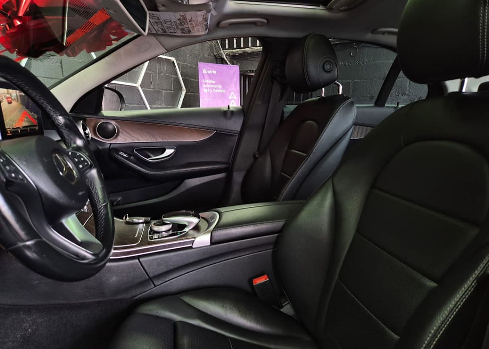 Miniatura: Mercedes Benz Clase C 2.0 200 Cgi Exclusive At 2017