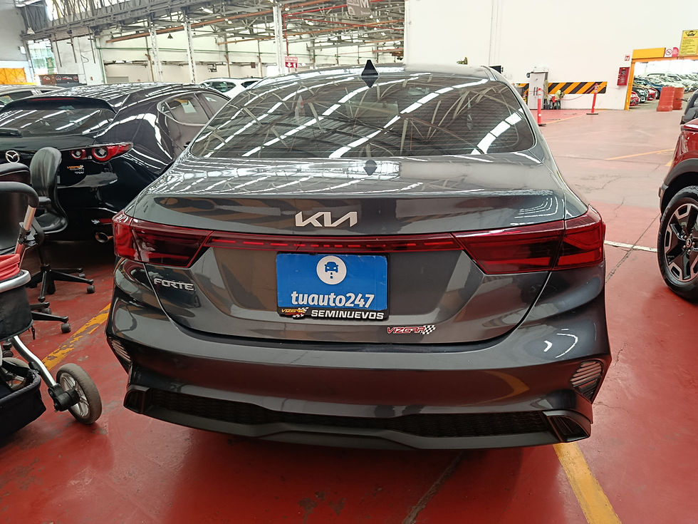 Miniatura: Kia Forte L 2023