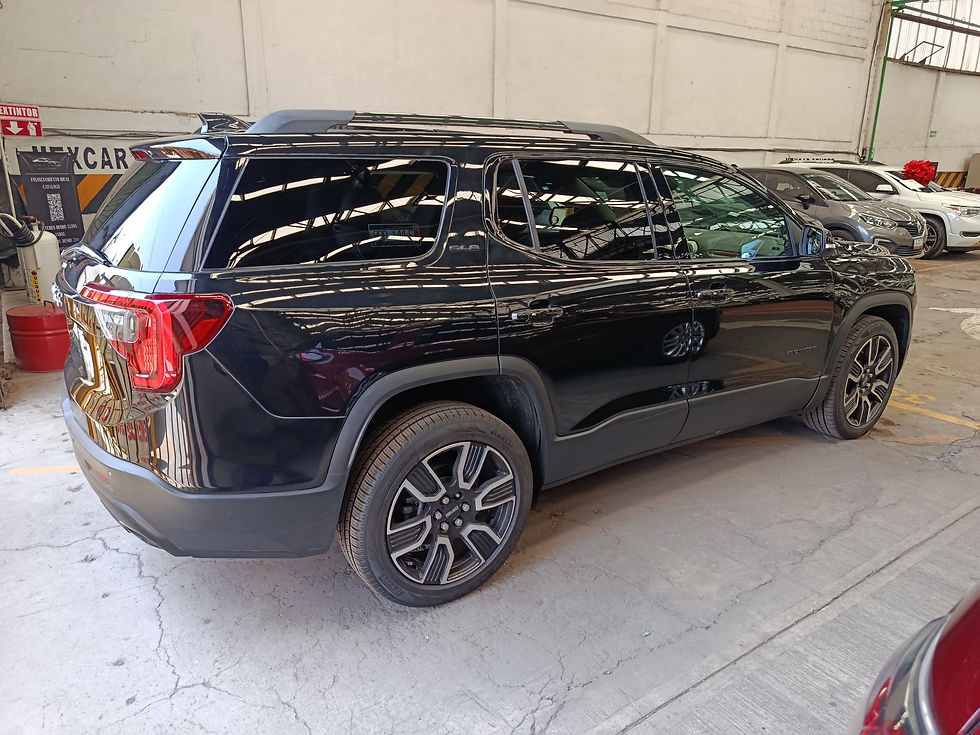 Miniatura: GMC Acadia Black Edition 2021
