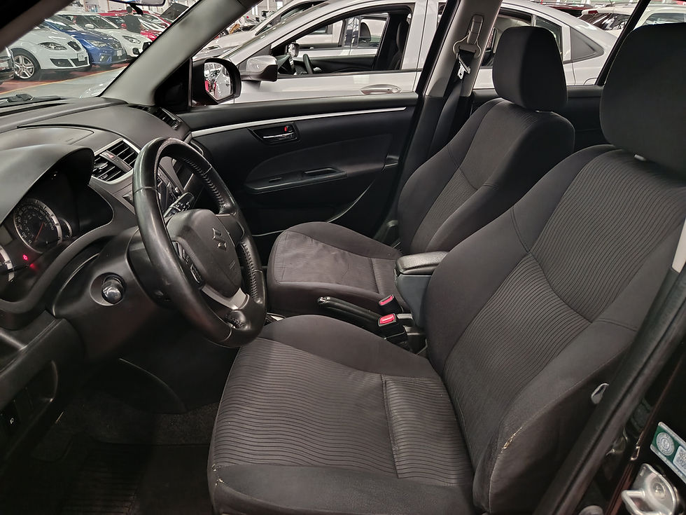 Miniatura: Suzuki Swift 2013