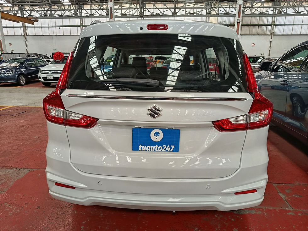 Miniatura: Suzuki Ertiga Booster Green 2023