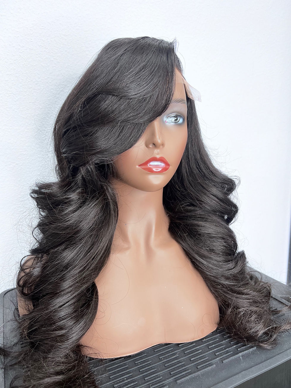 Thumbnail: The Lola wig unit 
