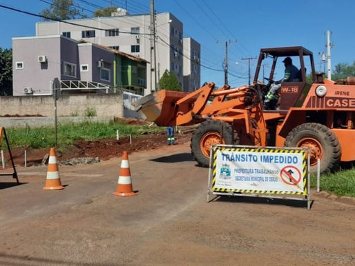 Rua Major Acilino de Castro está interditada para melhorias