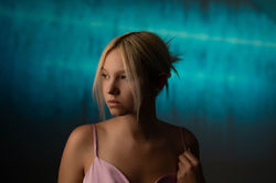 Portraits en lumières colorées