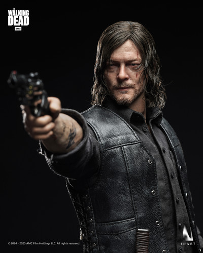 DAMTOYS　NARROW SHOULDERS BODY 1/6 DARYL s-l1200.jpg
