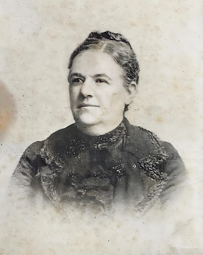Zélia Magalhães - Mais de cinquenta anos.png
