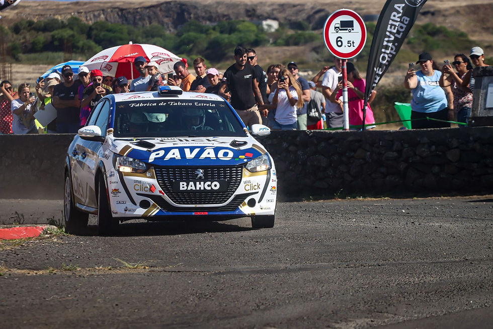 Rafael Botelho/Rui Raimundo (Peugeot 208 Rally4). Fotografia Criativity Island/Mário Bettencourt