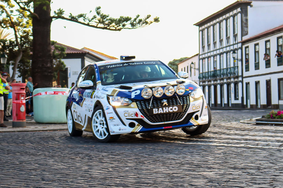 Rafael Botelho/Rui Raimundo (Peugeot 208 Rally4). Fotografia Criativity Island/Mário Bettencourt