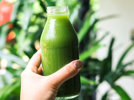 Juiceberry Fan's Guide to a Balanced Diet: Integrating Juices into Your Daily Routine