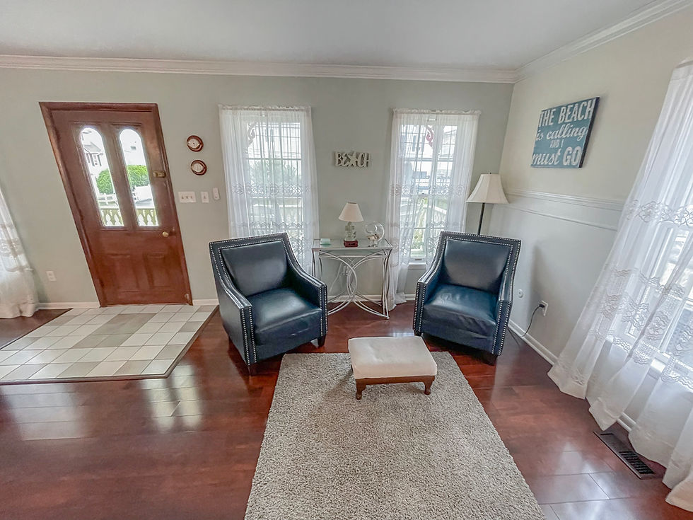 821 Stockton reading nook