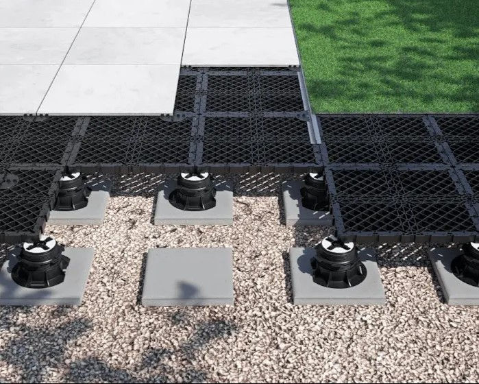 Nuragrid's innovative design features that combat wind uplift, ensuring stability and durability in elevated applications.