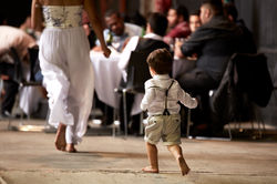 kid at wedding
