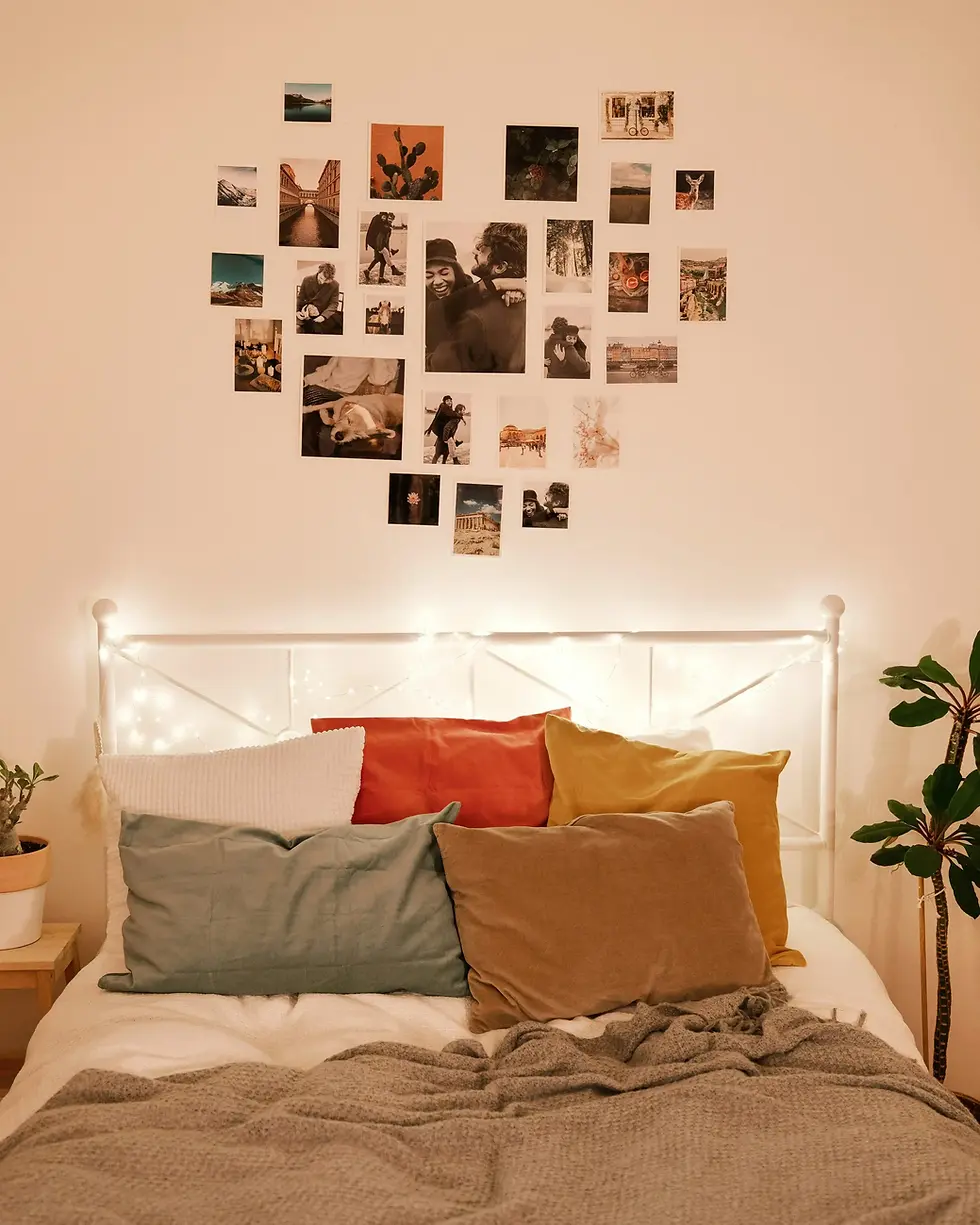 Mixed pillows | Image Source: Unsplash