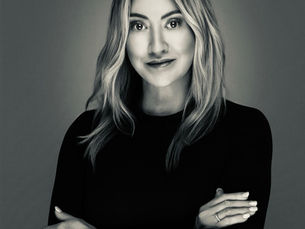 Lisa Kaplan esthetician providing medical-grade skincare treatments at Elevated Skin of Jupiter located at Choice Wellness Suites in Jupiter Florida