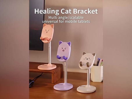 AnHome iPad Cute Stand for Desk : A weighted anti-slip base with a cute cat-head design.