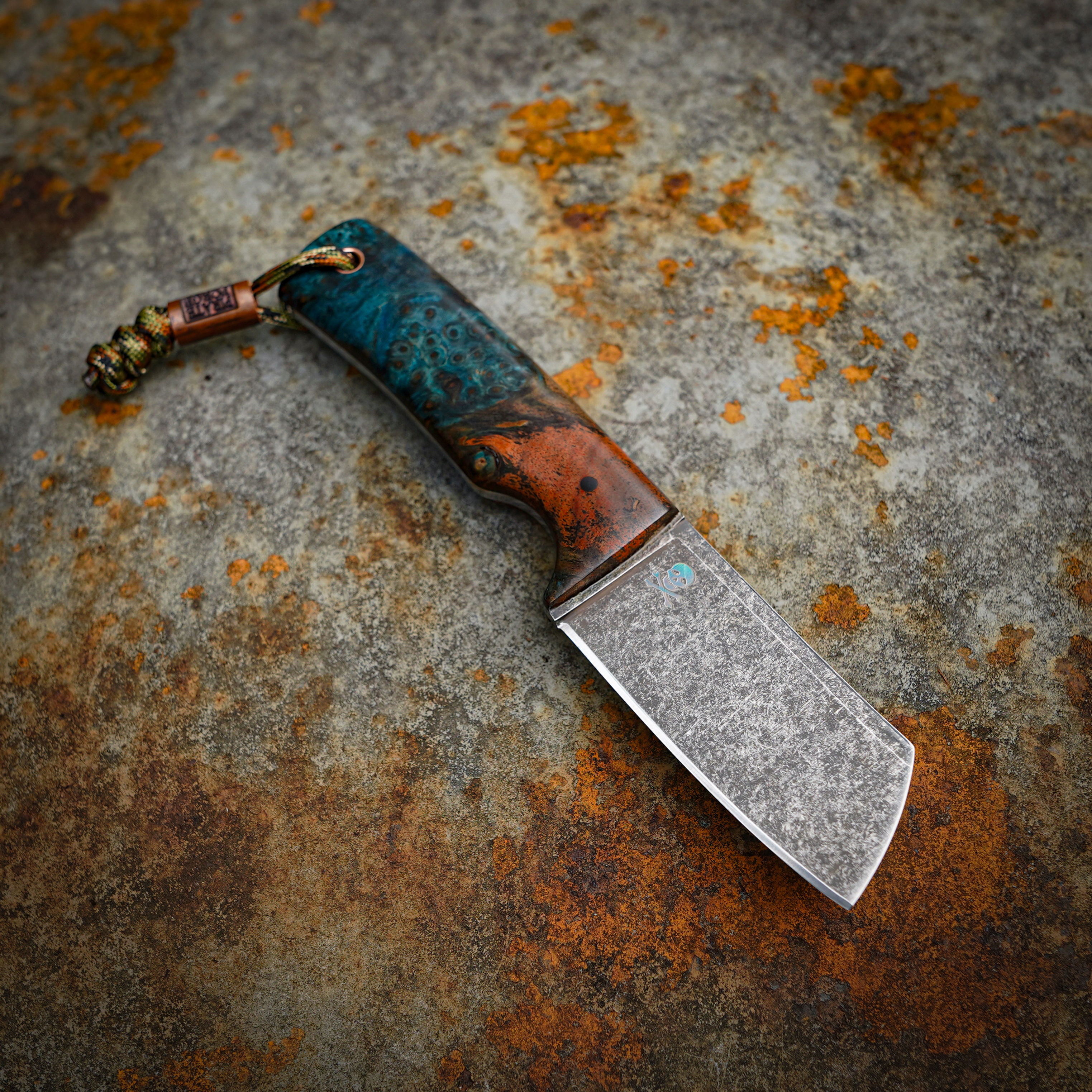 The "Keel" EDC / double dyed blue and orange buckeye