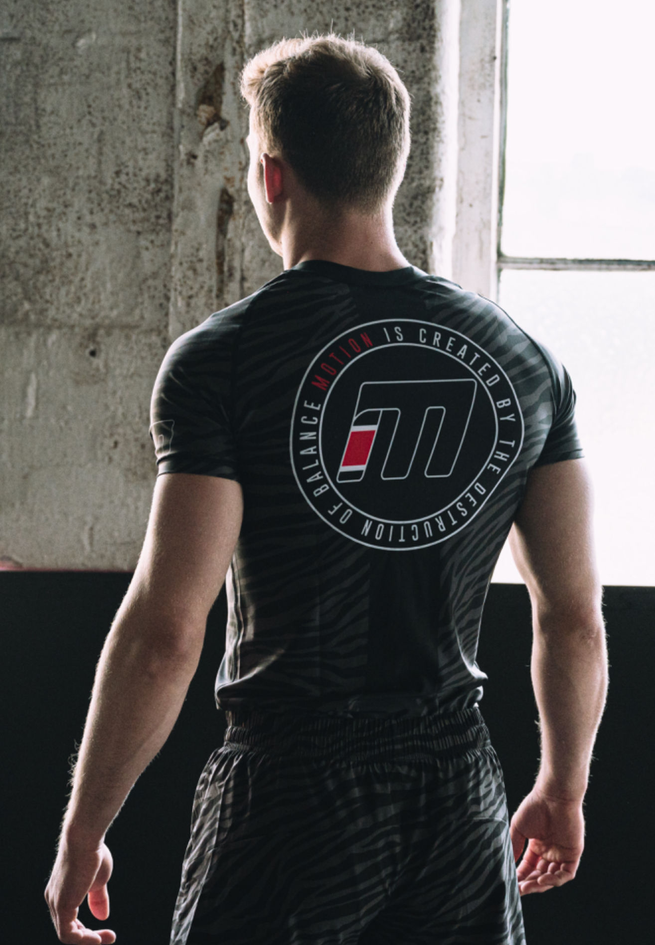 STEALTH TIGER RASH GUARD