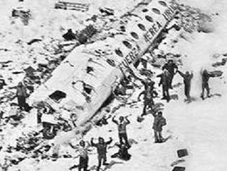 UN DIA COMO HOY 13 DE OCTUBRE DE 1972 OCURRE LA TRAGEDIA DE UN EQUIPO DE RUGBY URUGUAYO EN LA LADERA