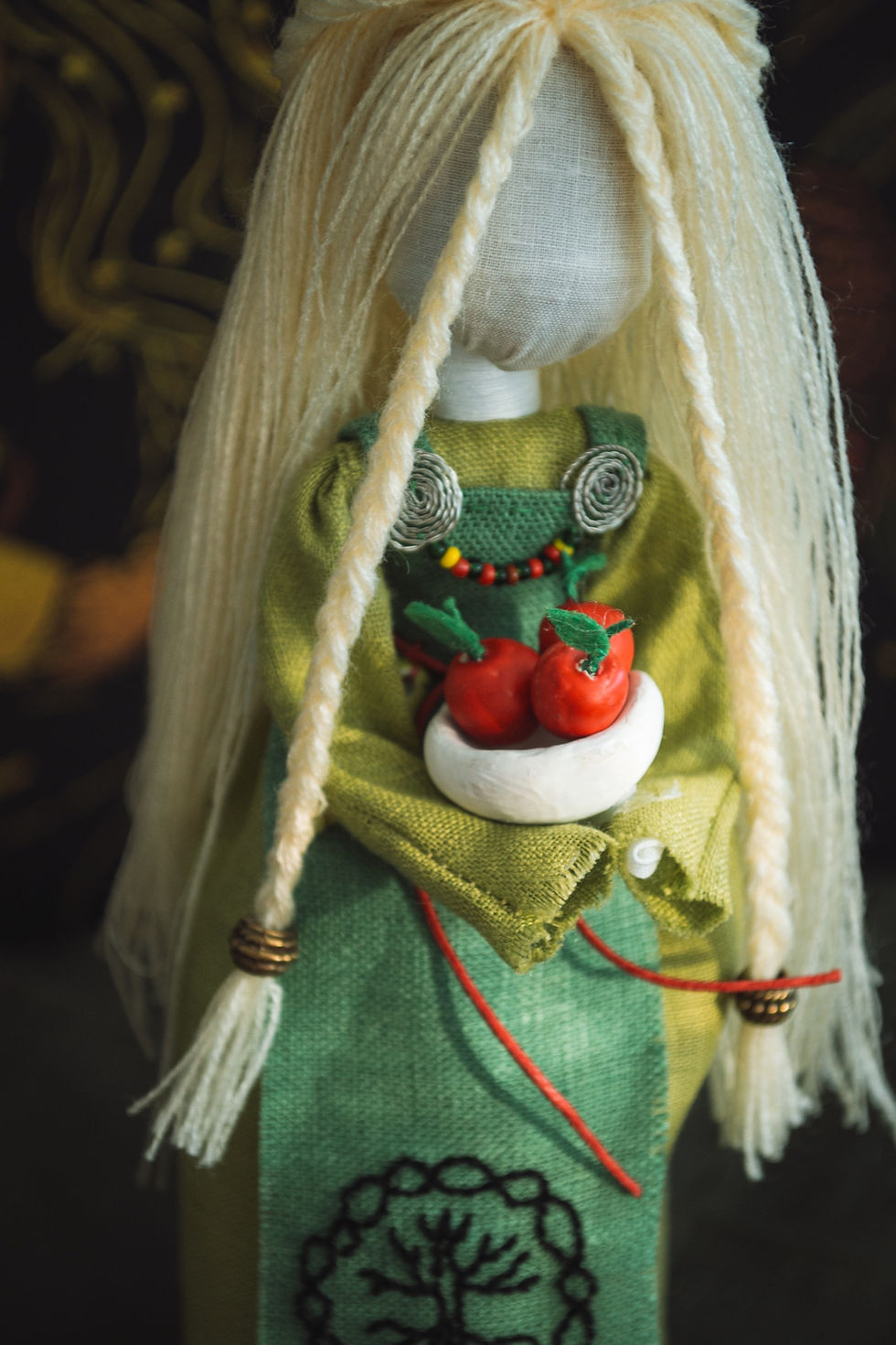 Thumbnail: Idunn doll
