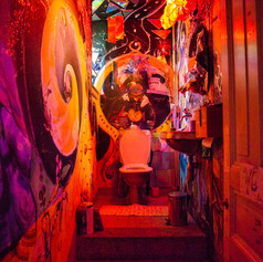 Artists Toilett