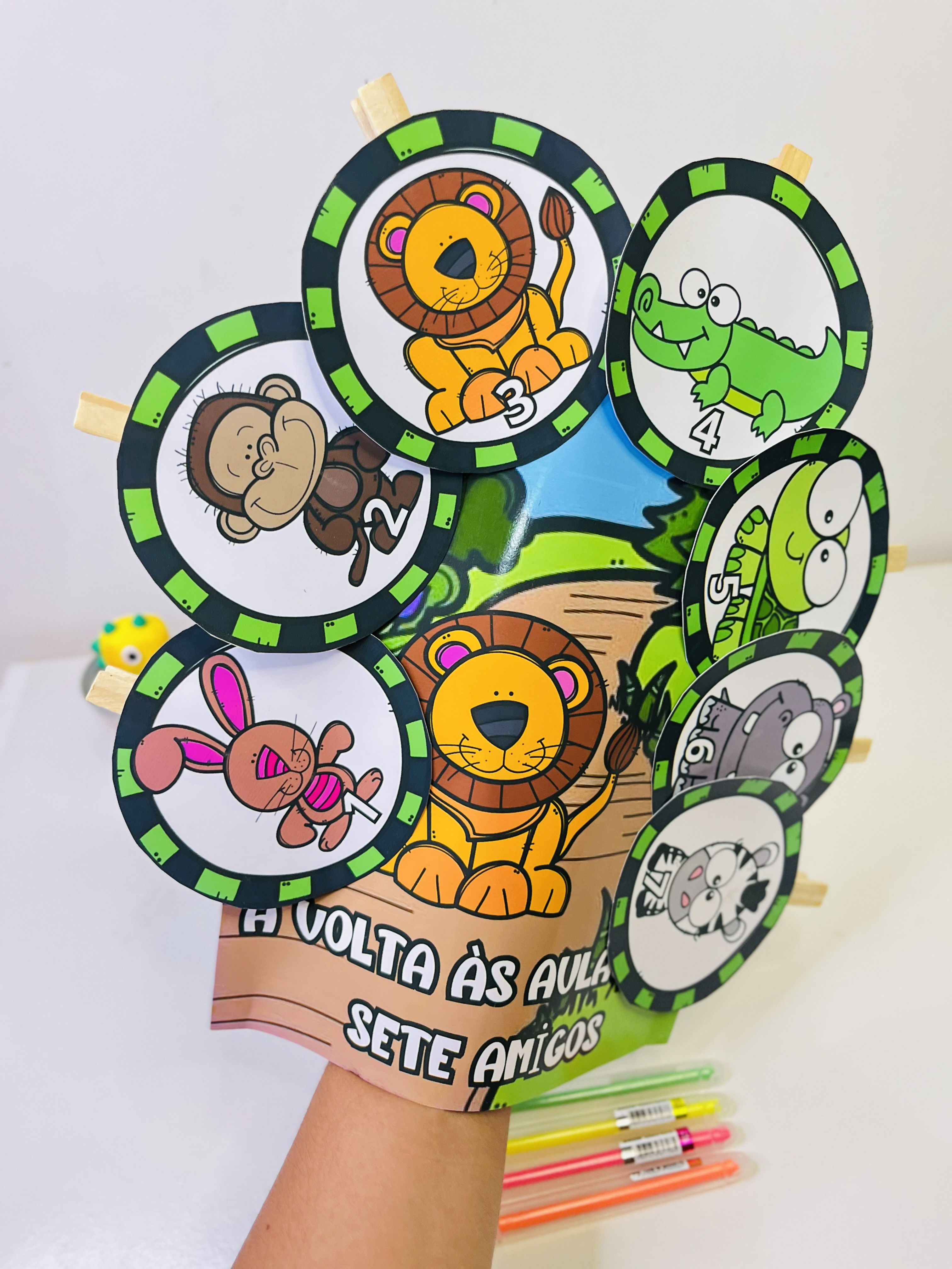 🌈História Na Luva - "A Volta às Aulas dos Sete Amigos”: