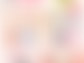 Infographic showing color combinations with #fc94af, including warm white, beige, sage green, terracotta, dusty blue, and gray, with pastel swatches and simple styling tips.