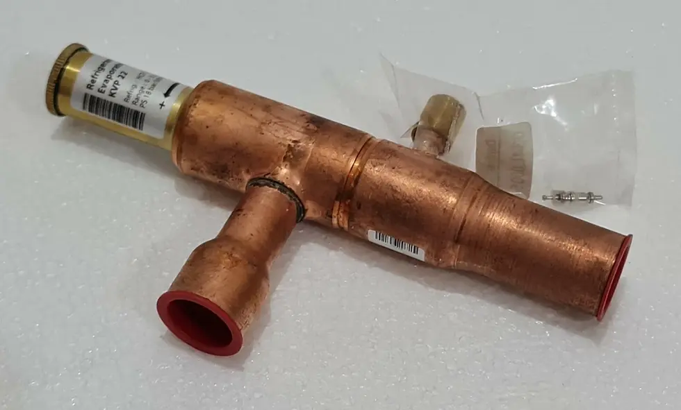 Danfoss 034L0025 KVP22 KVP 22 Evaporator pressure regulator 7/8in ODF