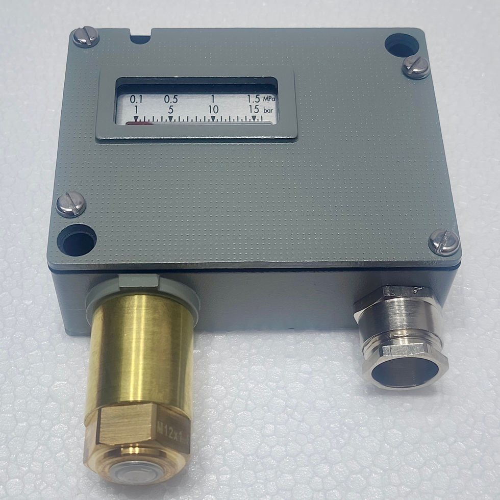 TRAFAG P16 Pressure Switch 1-16 bar, 900.2379.905, Versatile Marine, close-up of sensor head.