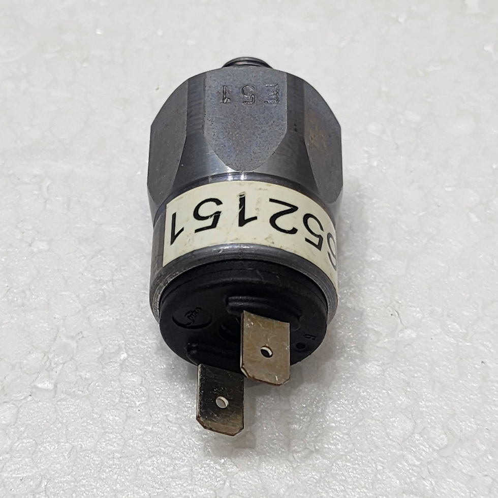 Versatile Marine Suco 630701 Pressure Switch, Close-up.