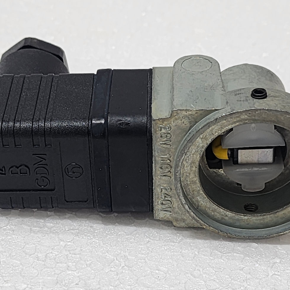 Versatile Marine Parker 90.35.000.02 Cover Assembly for EL 100-T 200/300-E Actuator, Side View.