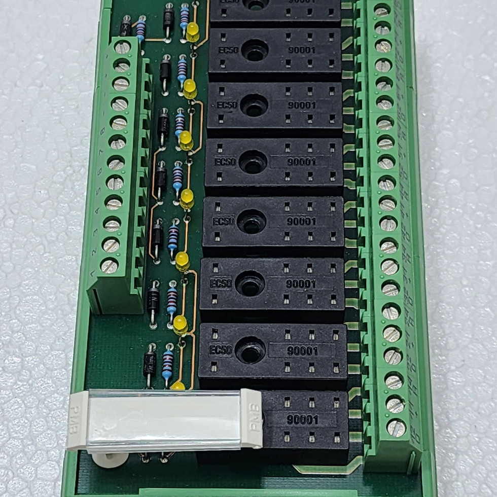 Phoenix Contact 2972916 UMK-8 RM24DC/MKDS Multiple relay module