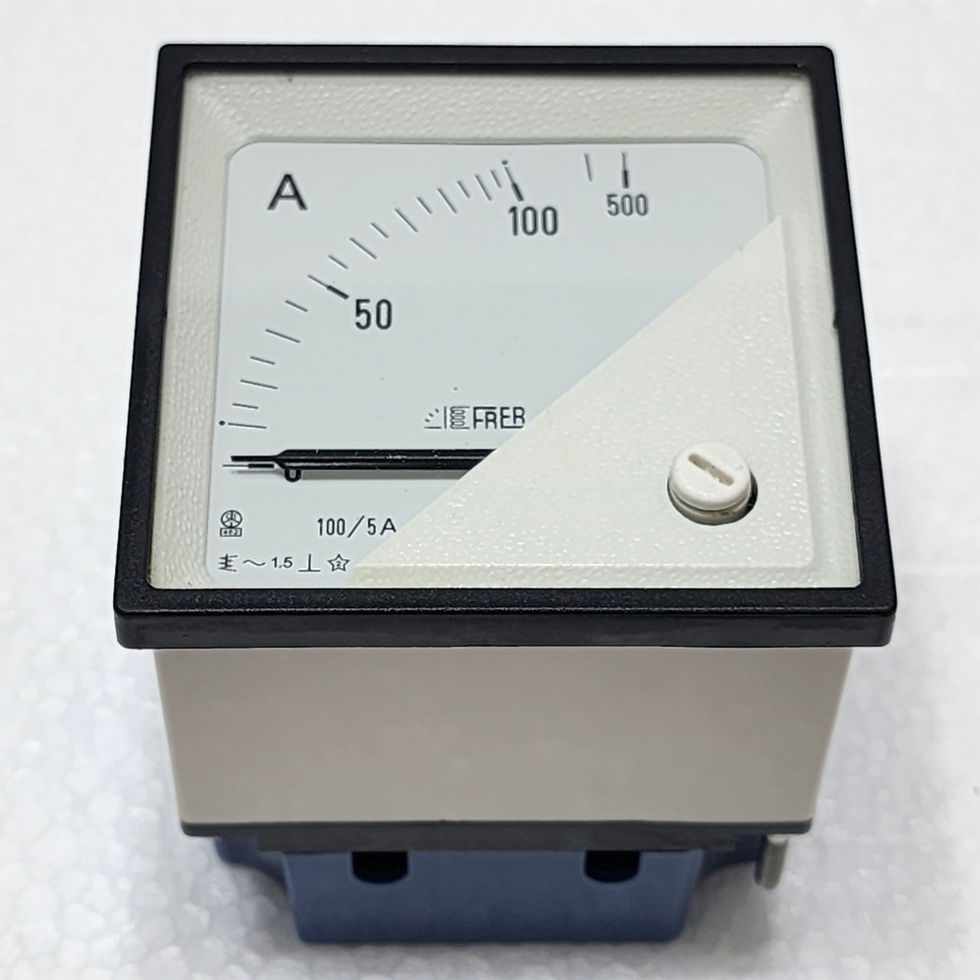 Versatile Marine FRER F72EAX100C05 Analog Ammeter 100/5A, 90° scale, 72x72 mm for precise measurement.