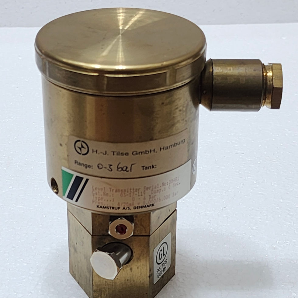 Versatile Marine KAMSTRUP 03-17-119 Electro-pneumatic Level Transmitter, Top View.