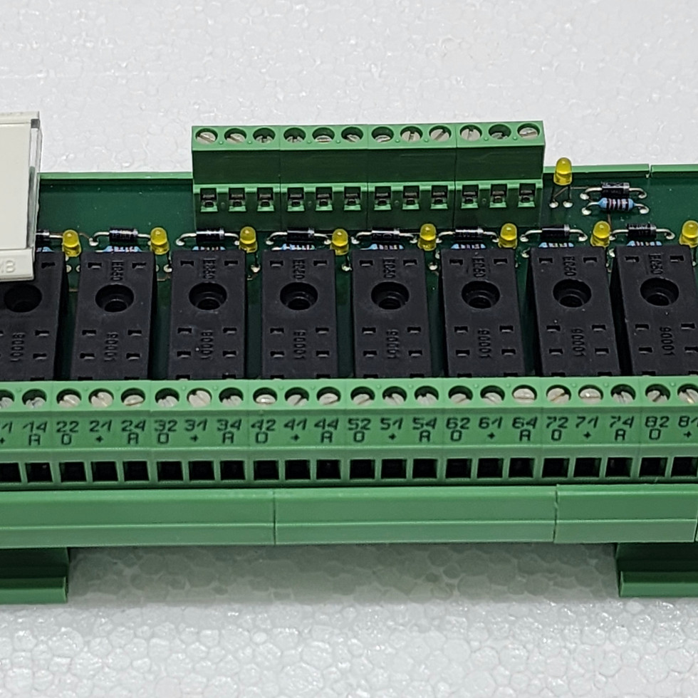 Phoenix Contact 2972916 UMK-8 RM24DC/MKDS Multiple relay module