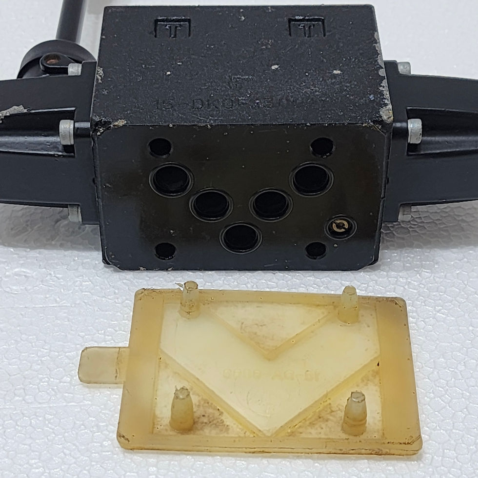 Directional Valve ATOS DK-1161/I 50, lever operated, designed for superior flow control, available at Versatile Marine.