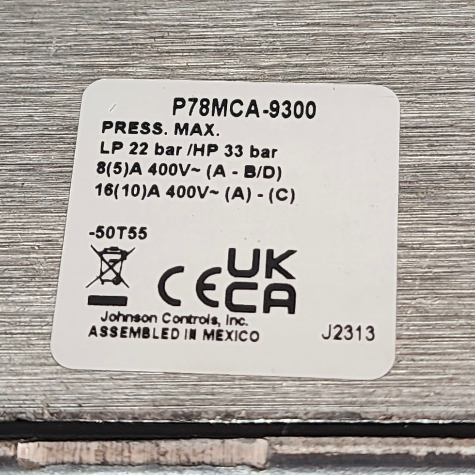 JOHNSON CONTROLS P78MCA-9300 Dual Pressure Control Switch with 400V~ and adjustable pressure at Versatile Marine.