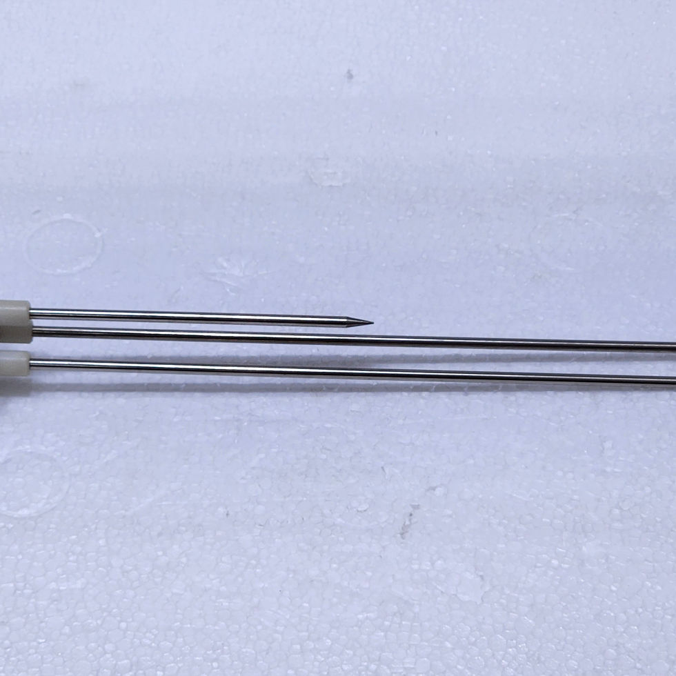 Versatile Marine's Fischer NK06 level sensing probe with 3 electrodes for accurate measurements.
