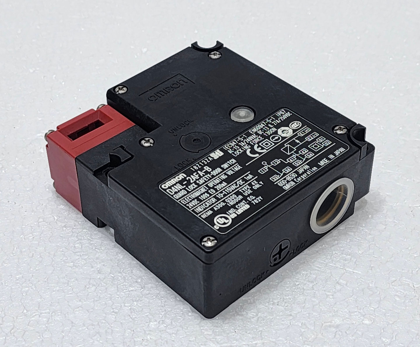 Versatile Marine OMRON D4NL-2AFA-B Guard Lock Safety-Door Switch, Side View.