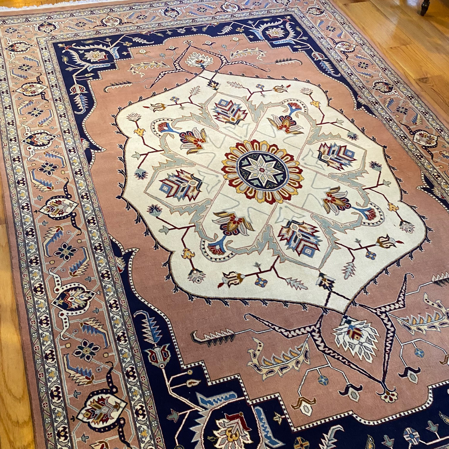 Persian Pak Serapi Design