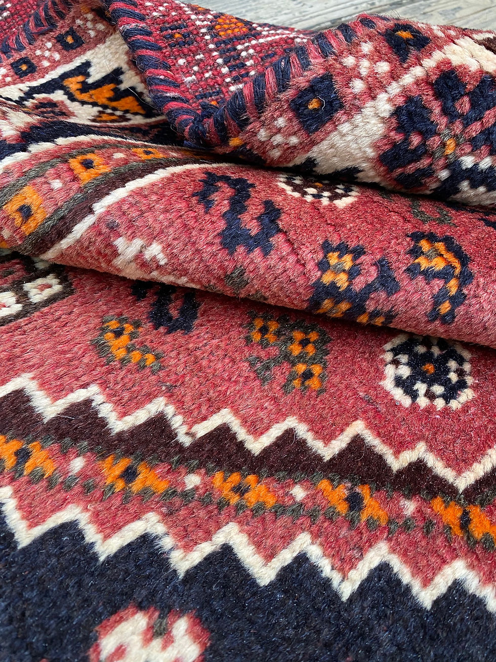 Thumbnail: Handmade Vintage Persian Qashqai Accent Rug