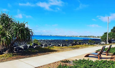 bargara beach shooreline