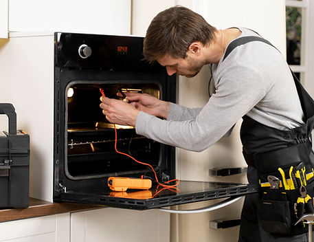 service-maintenance-worker-repairing.jpg