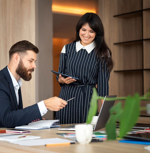 medium-shot-smiley-colleagues-work.jpg