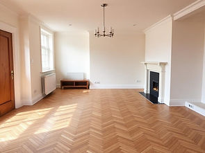 Professional flooring contractor working in Essex