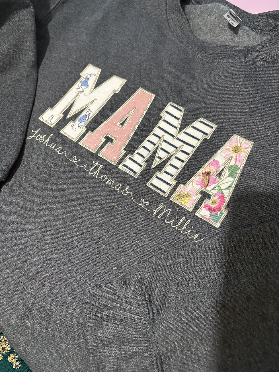 Thumbnail: KEEPSAKE SWEATSHIRT - ANY WORD