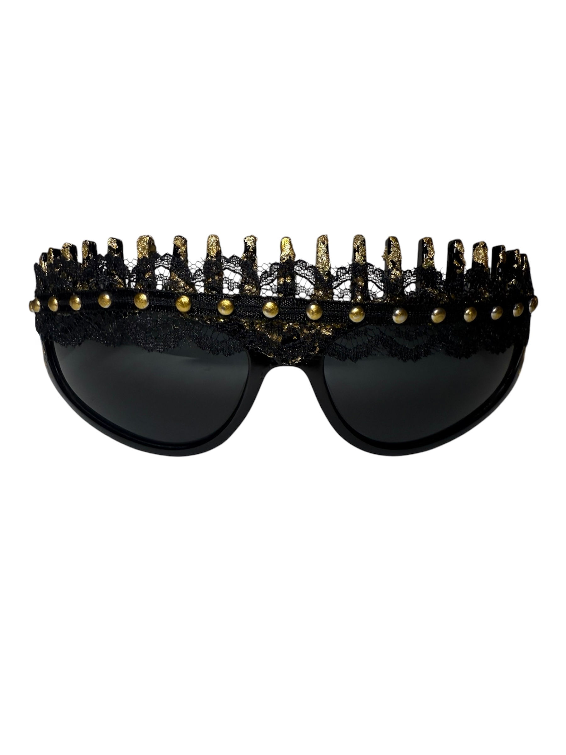 Peculiar Crown Lace