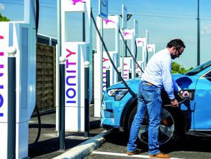 La Suisse premier pays au monde à restreindre la circulation des voitures électriques ?