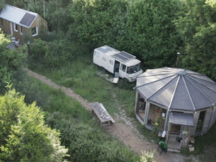 Bretagne : le premier écohameau de maisons réversibles est sorti de terre