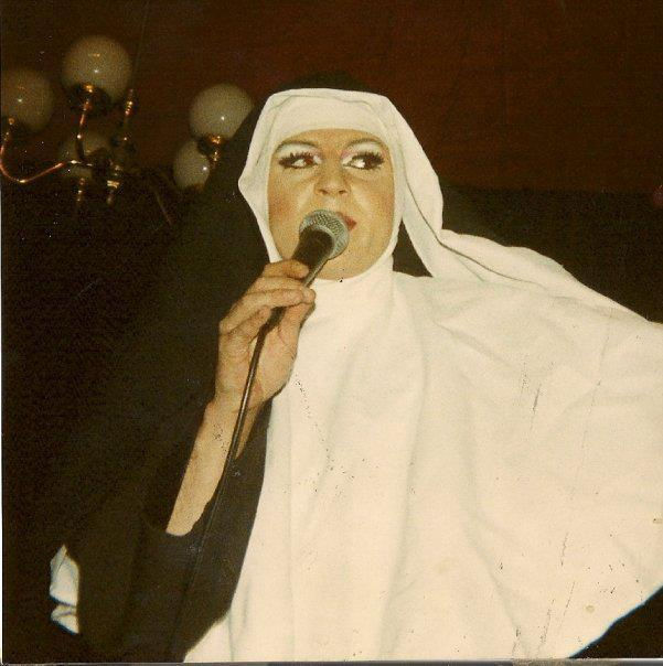 NUN ADRELLA